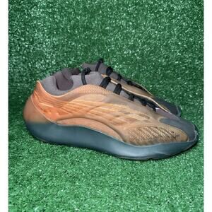 Adidas Yeezy 700 V3 Copper Fade Mens Size 13 Brown Running Shoe Athletic Sneaker